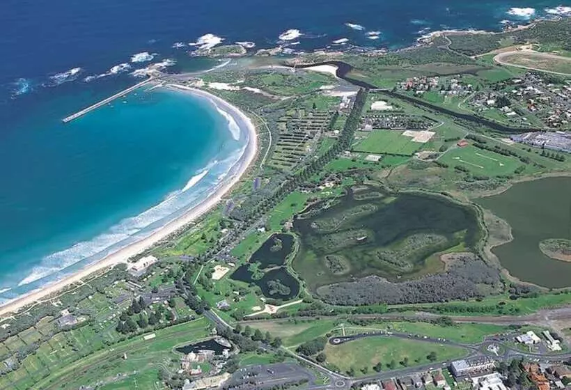 فندق Surfside Holiday Park