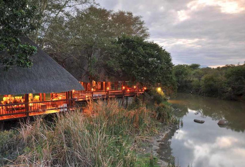 ホテル Thornybush Waterside Lodge