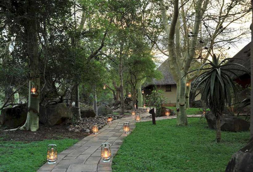 ホテル Thornybush Waterside Lodge