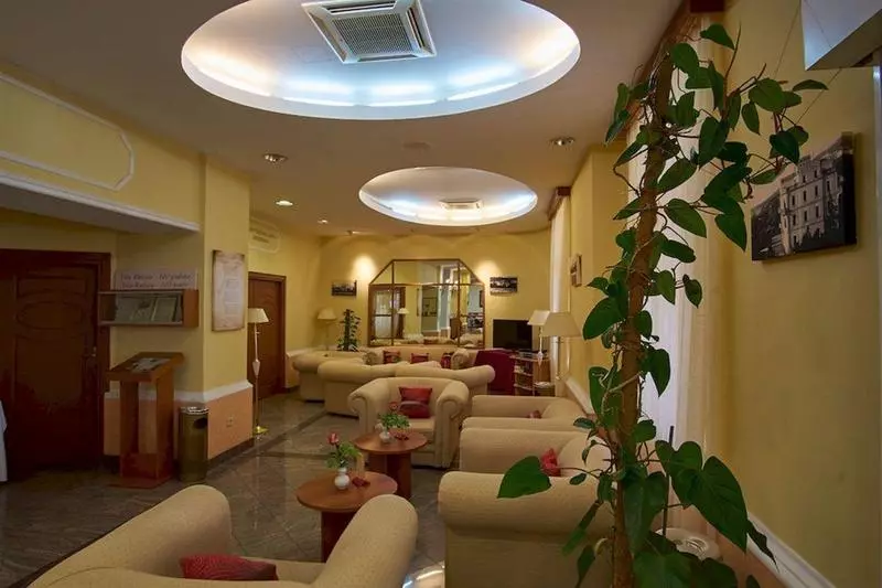 ホテル Vila Ružica Glavna Zgrada I Depandanse