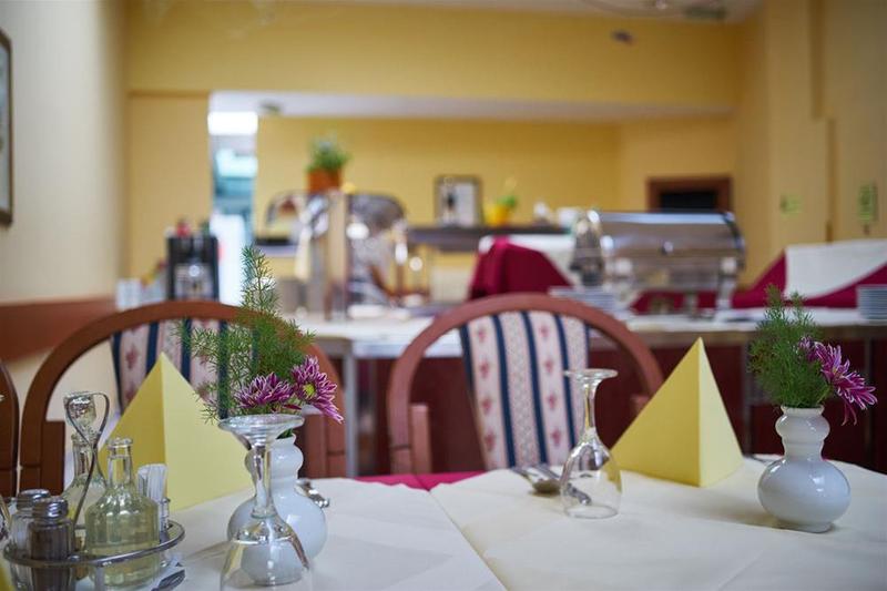 בית מלון כפרי Vila Ružica Glavna Zgrada I Depandanse