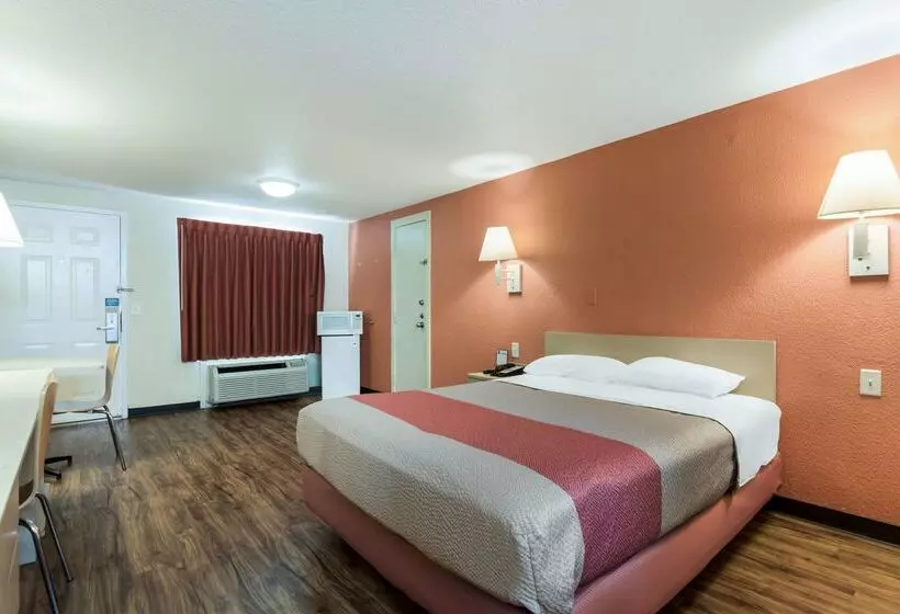 Motel 6 Newport News, Va