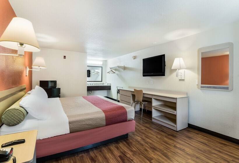 Motel 6 Newport News, Va