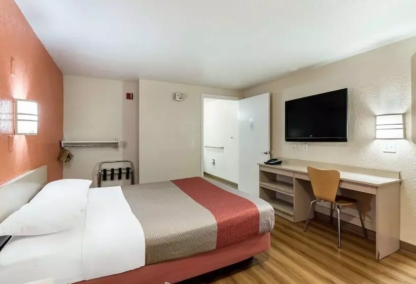 Motel 6 Newport News, Va