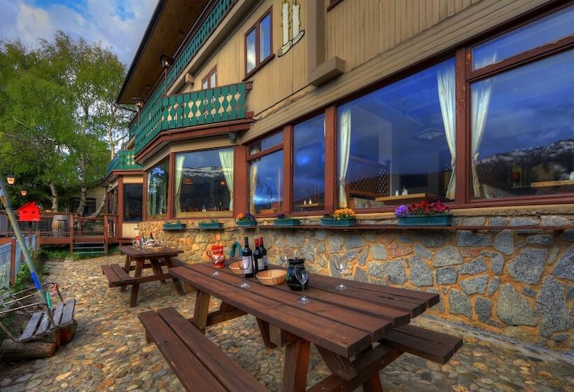 Пансион Candlelight Lodge