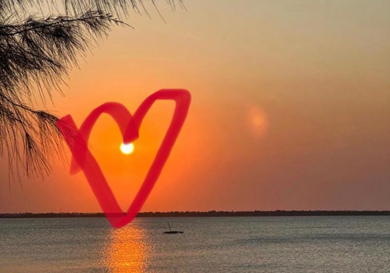 酒店 Asante Sana Beachfront