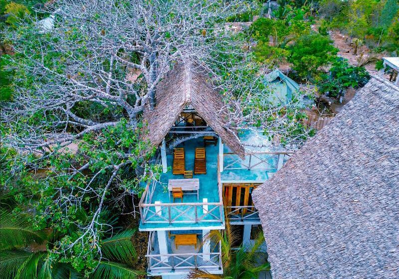 酒店 Asante Sana Beachfront