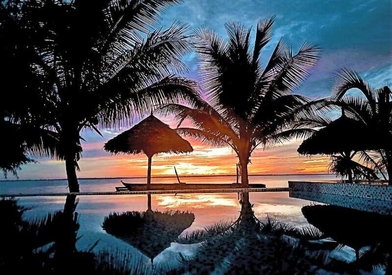 酒店 Asante Sana Beachfront