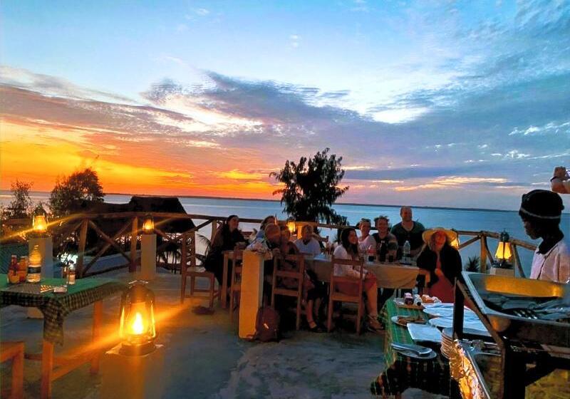 酒店 Asante Sana Beachfront