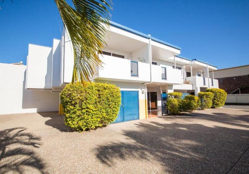 Cosmopolitan Motel & Serviced Apartments