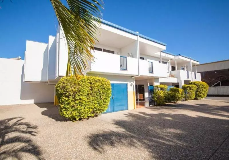 Cosmopolitan Motel & Serviced Apartments