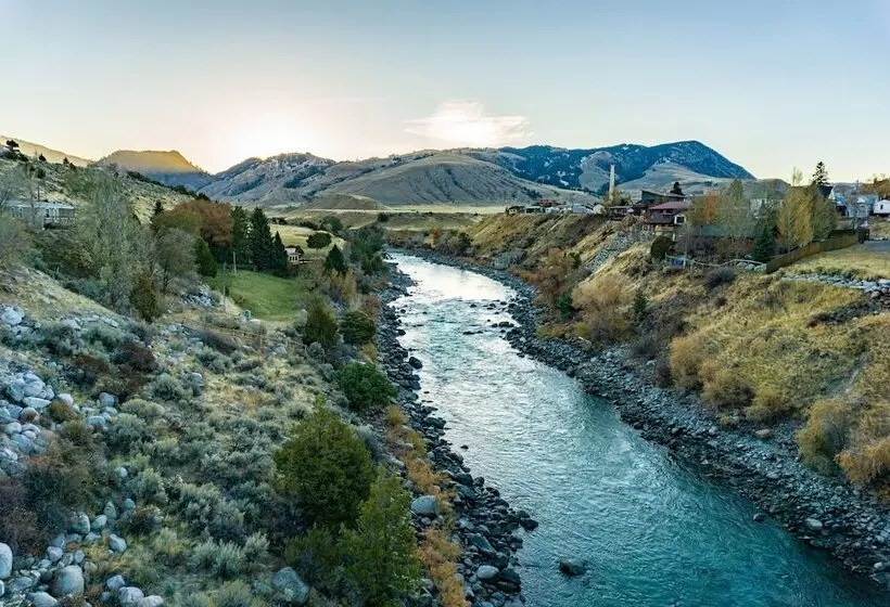 호텔 Absaroka Lodge