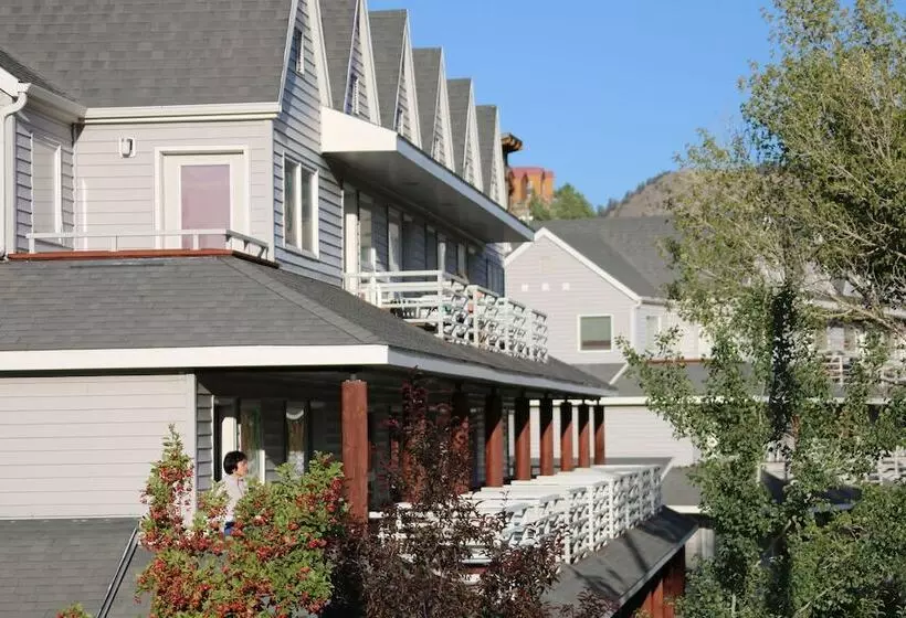 호텔 Absaroka Lodge