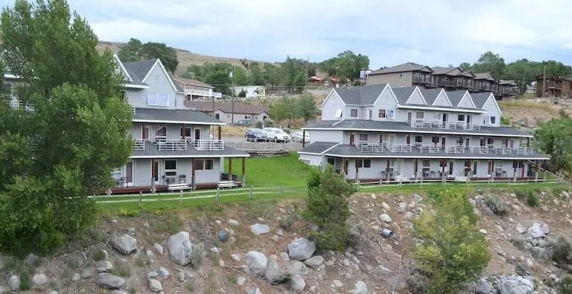 호텔 Absaroka Lodge