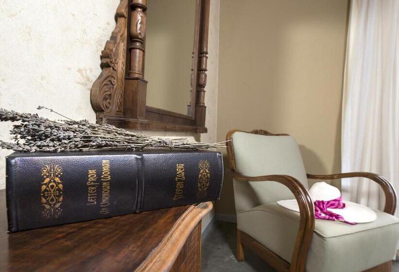 Alacati Kostem Hotel   Special Category