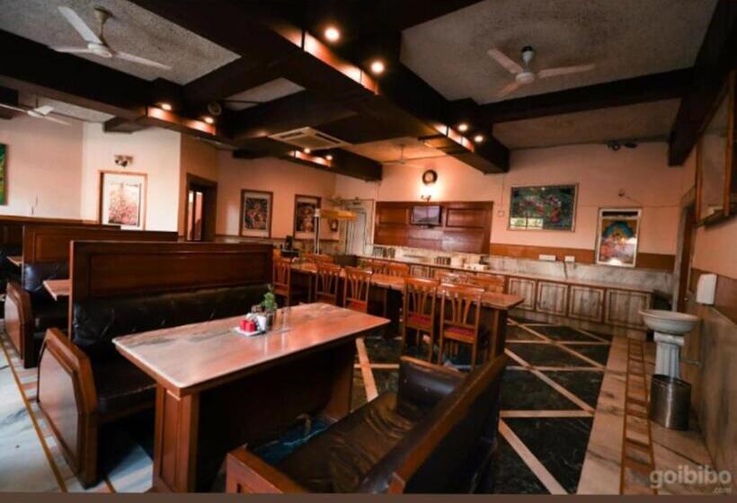 酒店 Ananda Krishna Van