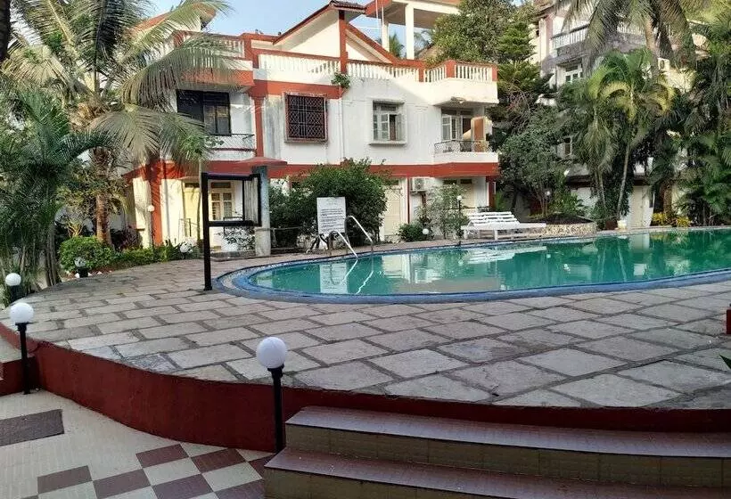 בית מלון כפרי Atlanta Beach Resort