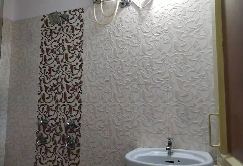 בית מלון כפרי Atlanta Beach Resort