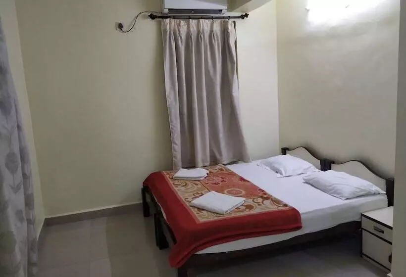 בית מלון כפרי Atlanta Beach Resort