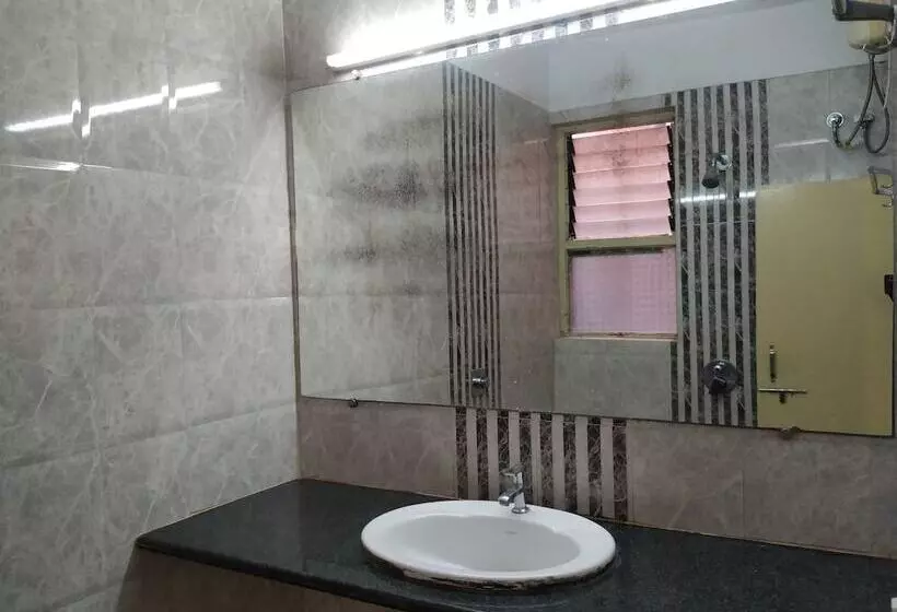 בית מלון כפרי Atlanta Beach Resort