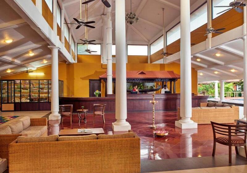 ホテル Club Mahindra Poovar