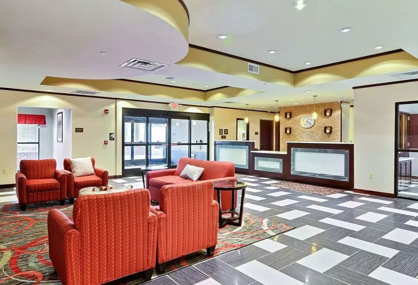 Отель Comfort Suites Uniontown