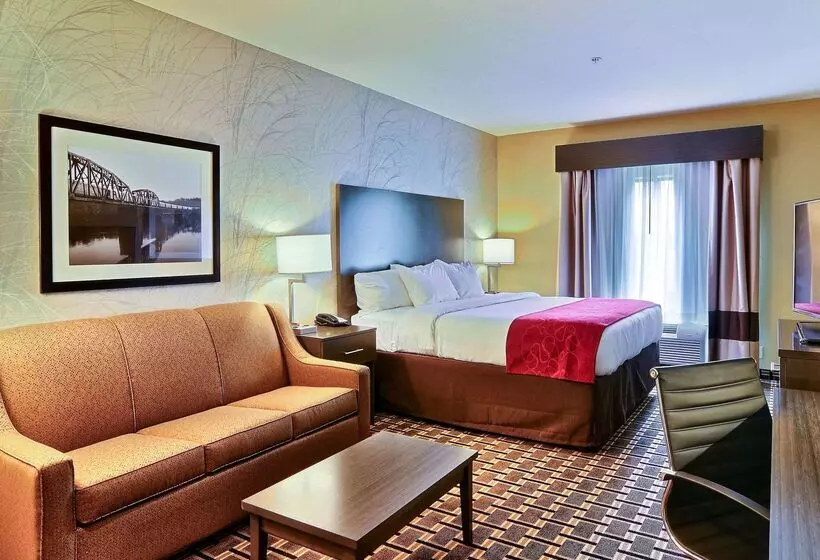 Отель Comfort Suites Uniontown