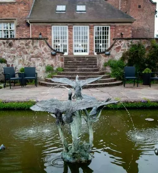 Отель Dunsley Hall