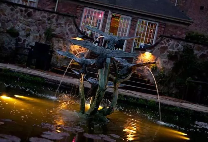 Отель Dunsley Hall