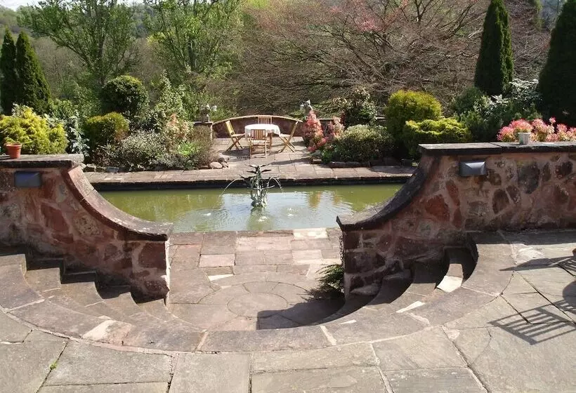 Отель Dunsley Hall