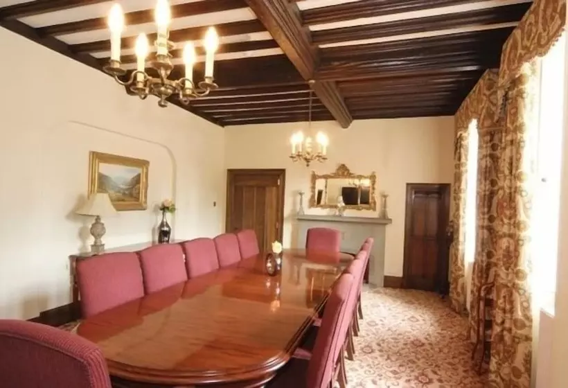 Отель Dunsley Hall