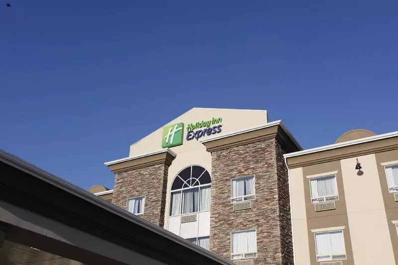 فندق Holiday Inn Express Fort St John, An Ihg