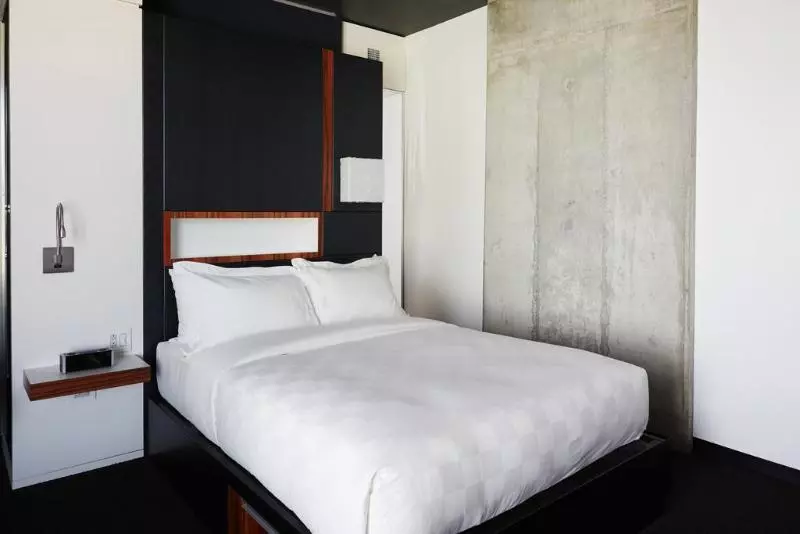 酒店 Hôtel Alt Montréal