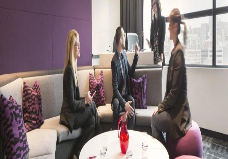 Отель Hôtel Alt Montréal