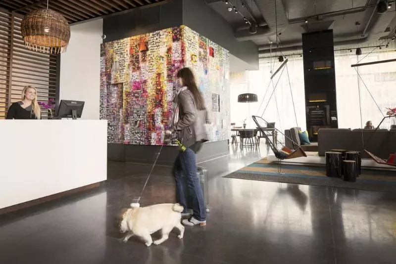 酒店 Hôtel Alt Montréal