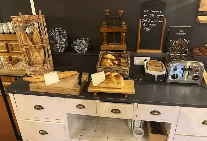 Отель Le Madaleno