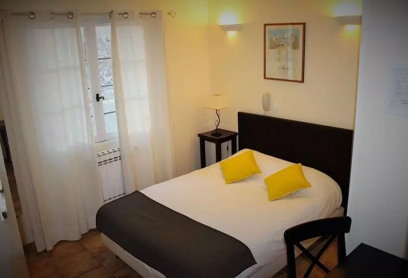 Отель Le Madaleno