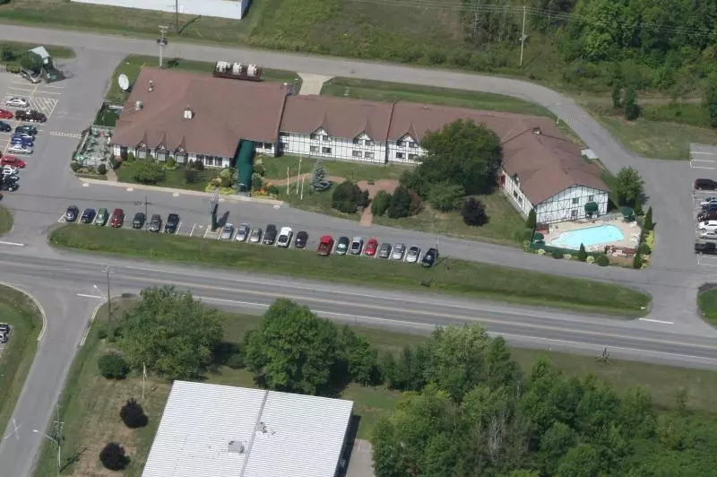 Hotelli Mcintosh Country Inn & Conference Centre