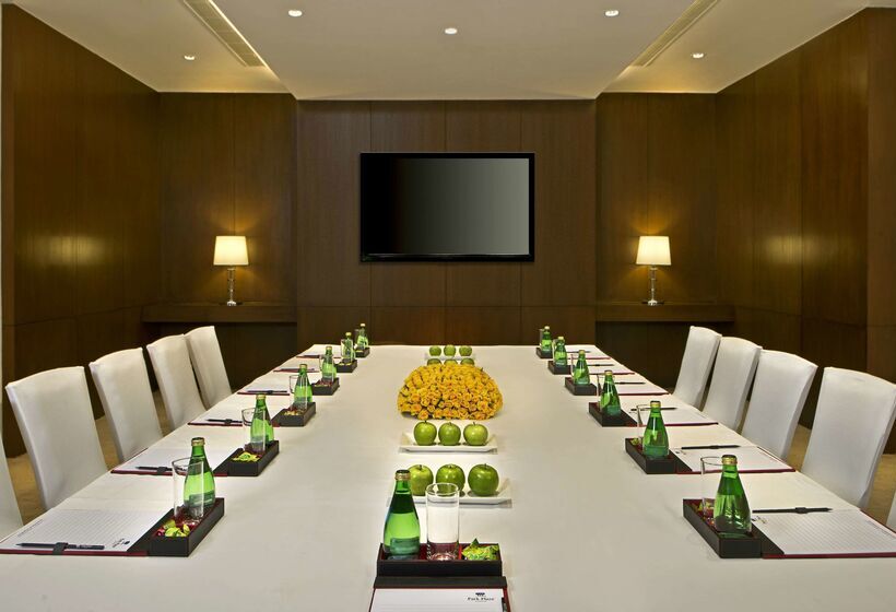 호텔 Park Plaza Chandigarh Zirakpur