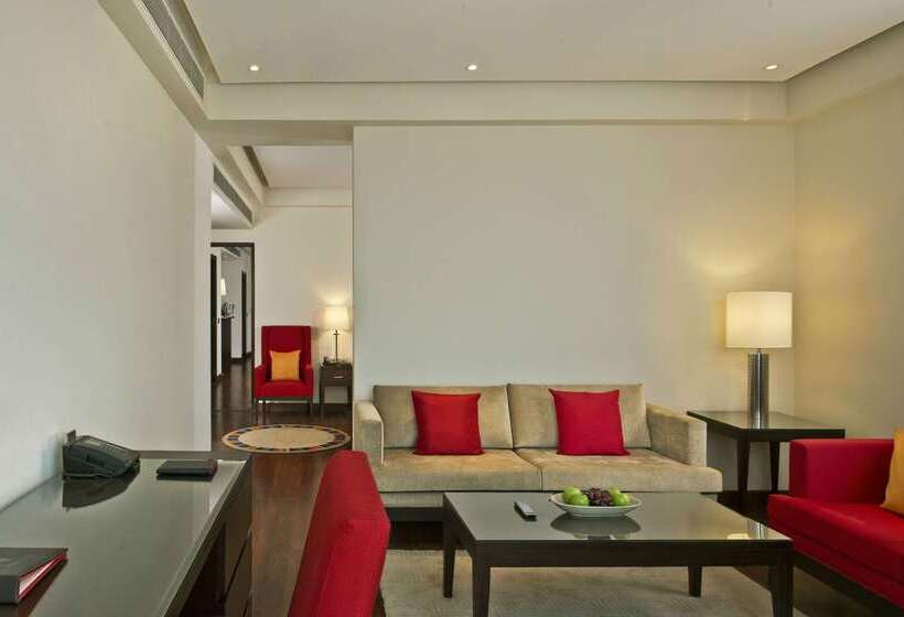 호텔 Park Plaza Chandigarh Zirakpur