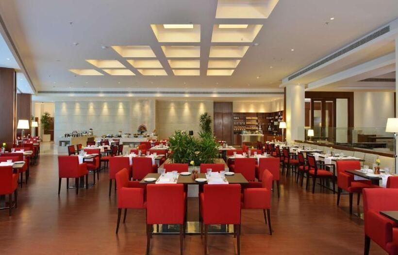 호텔 Park Plaza Chandigarh Zirakpur