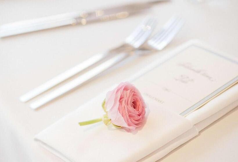 호텔 Park Plaza Chandigarh Zirakpur