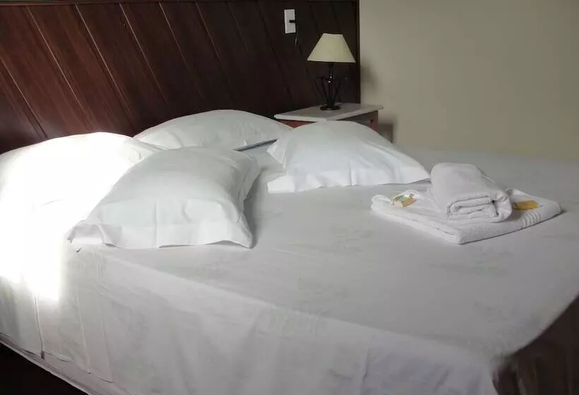 Hotelli Pousada Casa Dos Contos