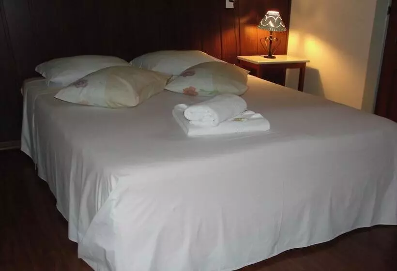 Hotelli Pousada Casa Dos Contos