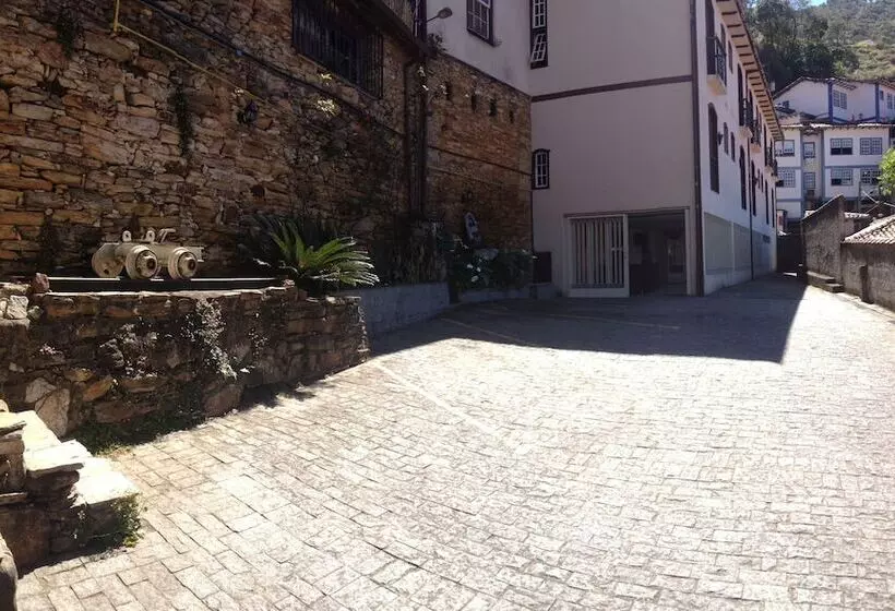 Hotelli Pousada Casa Dos Contos