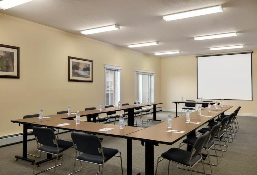 Stanton Suites Hotel Yellowknife