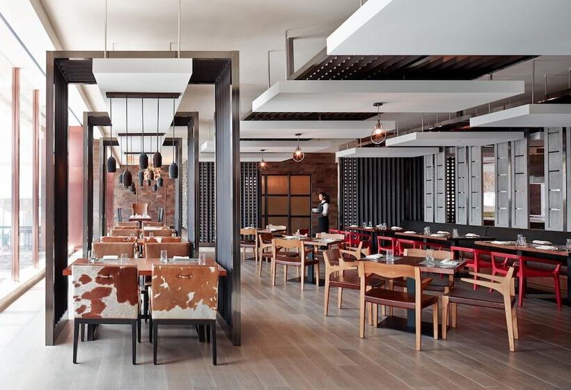 Hotel Tianjin Jing Ji Saint Light Resort & Spa