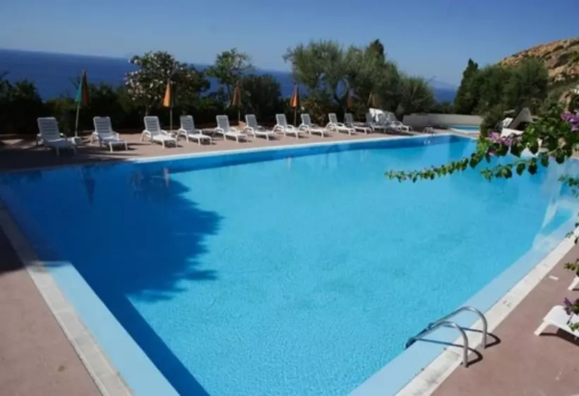 ホテル Villaggio Capo Alaua