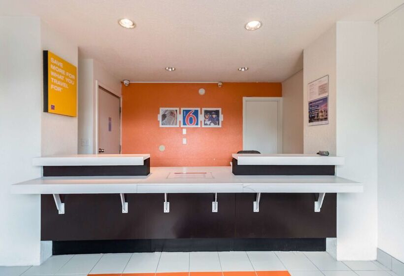 Motel 6 Beaverton, Or