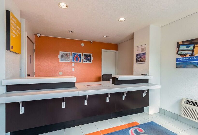 Motel 6 Beaverton, Or